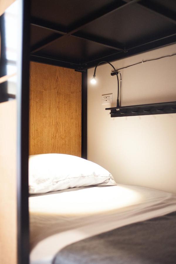 Le Bed & Cocktail - Appartement Sur L'Avenue Du Mont-Royal Монреал Екстериор снимка